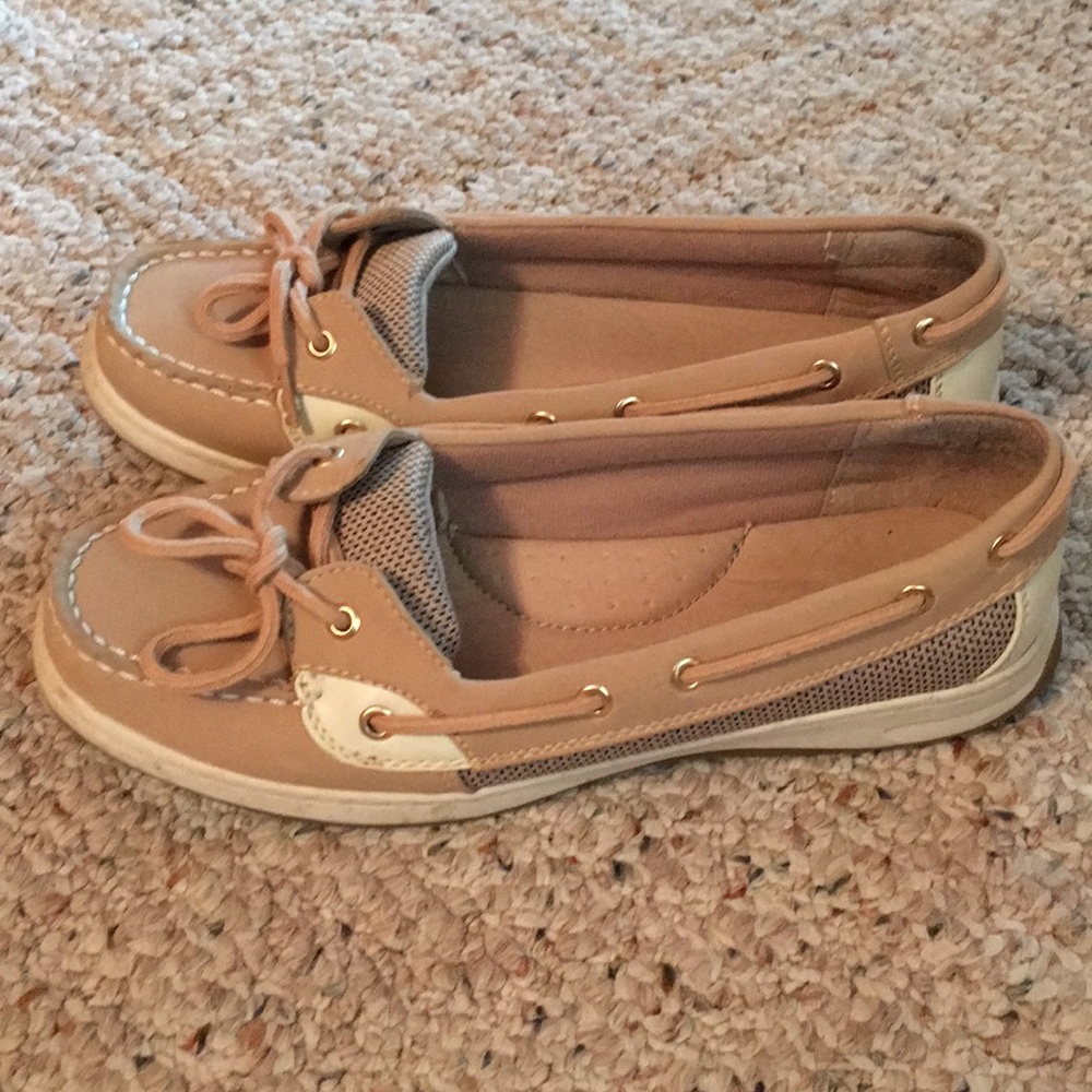 Tan Sperrys - Picture 3 of 4